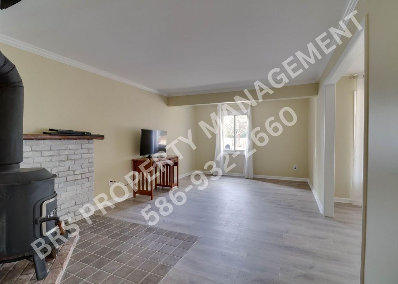 1977 Swaranne Drive - Photo 4 of 22