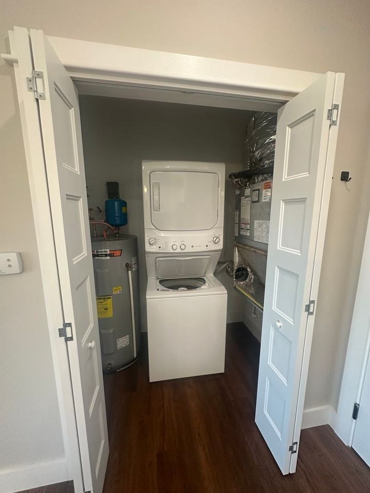 100 Old Tom Street - Photo 4 of 10