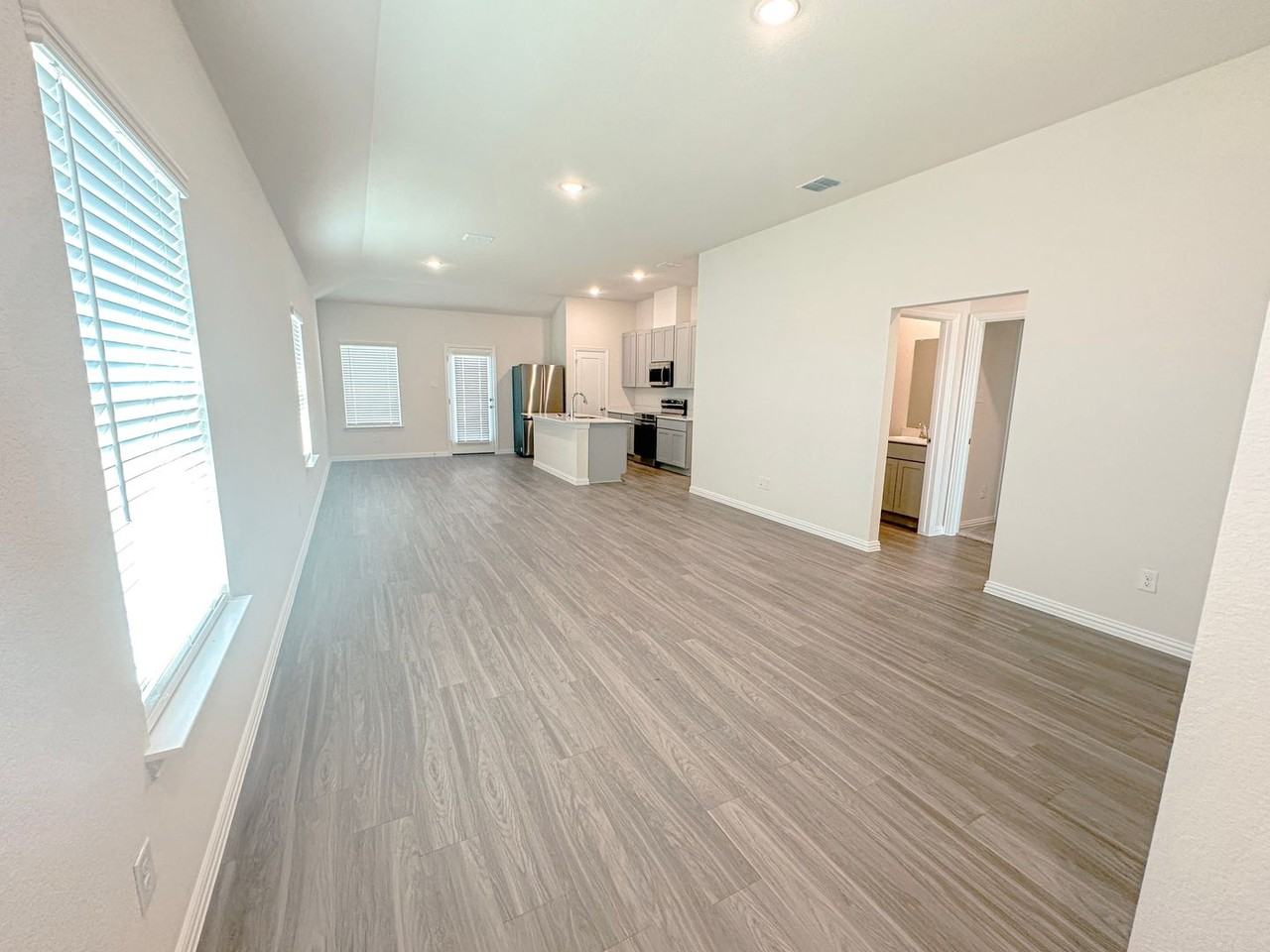 11109 Undae Ct - Photo 6 of 18