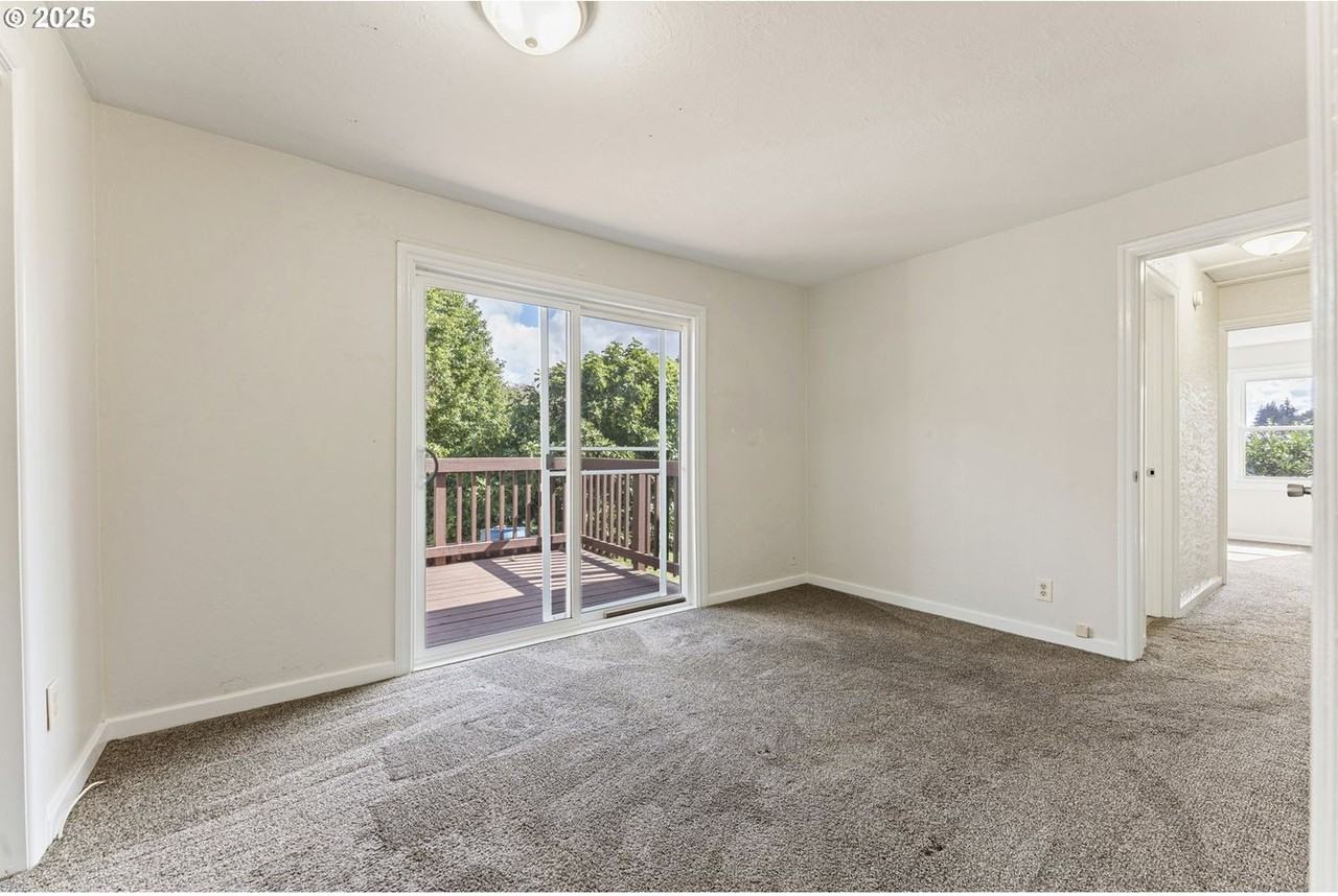 63701 Chamberlain Avenue - Photo 7 of 16