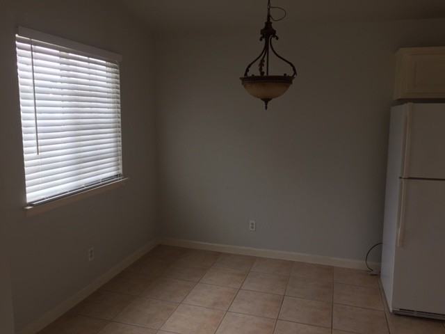 1372 K St #B - Photo 6 of 7