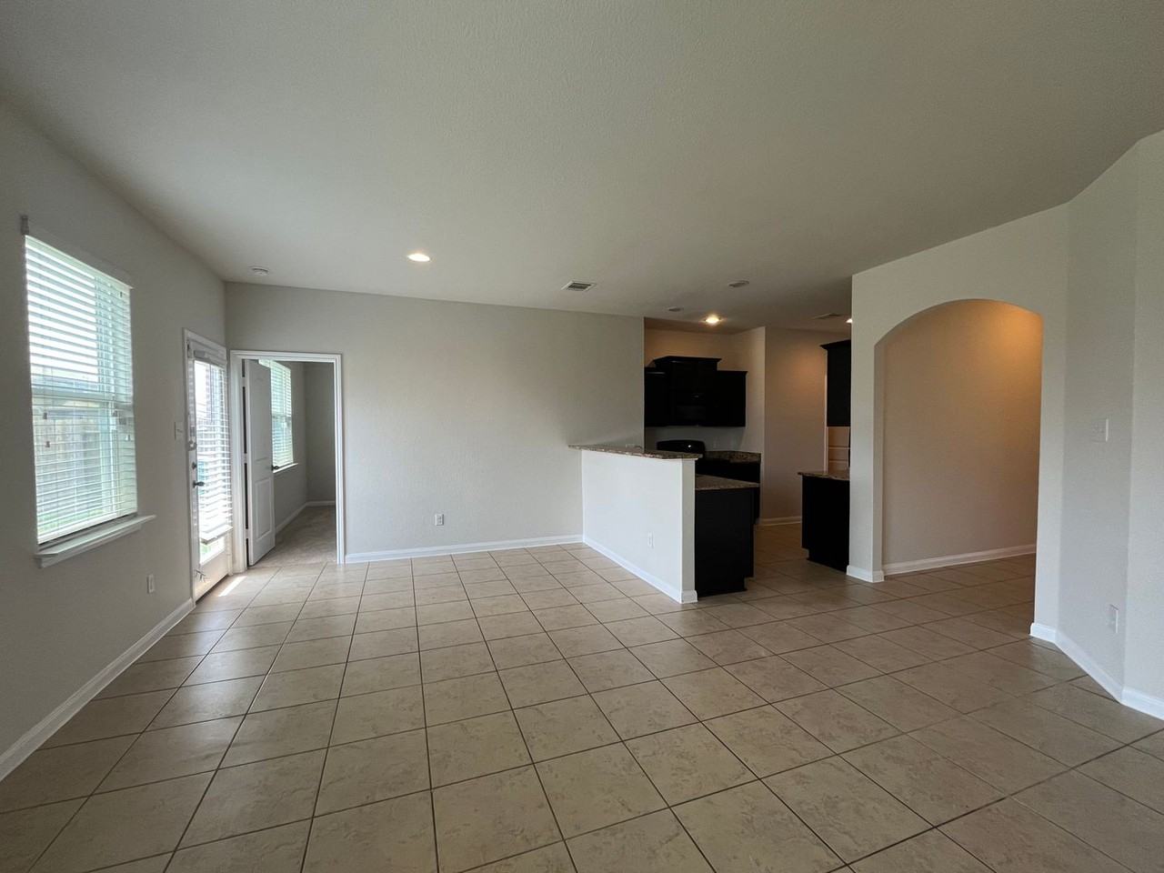 19621 James Manor Street - Photo 4 of 19