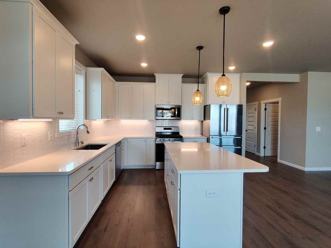 8304 Gardner St - Photo 2 of 24