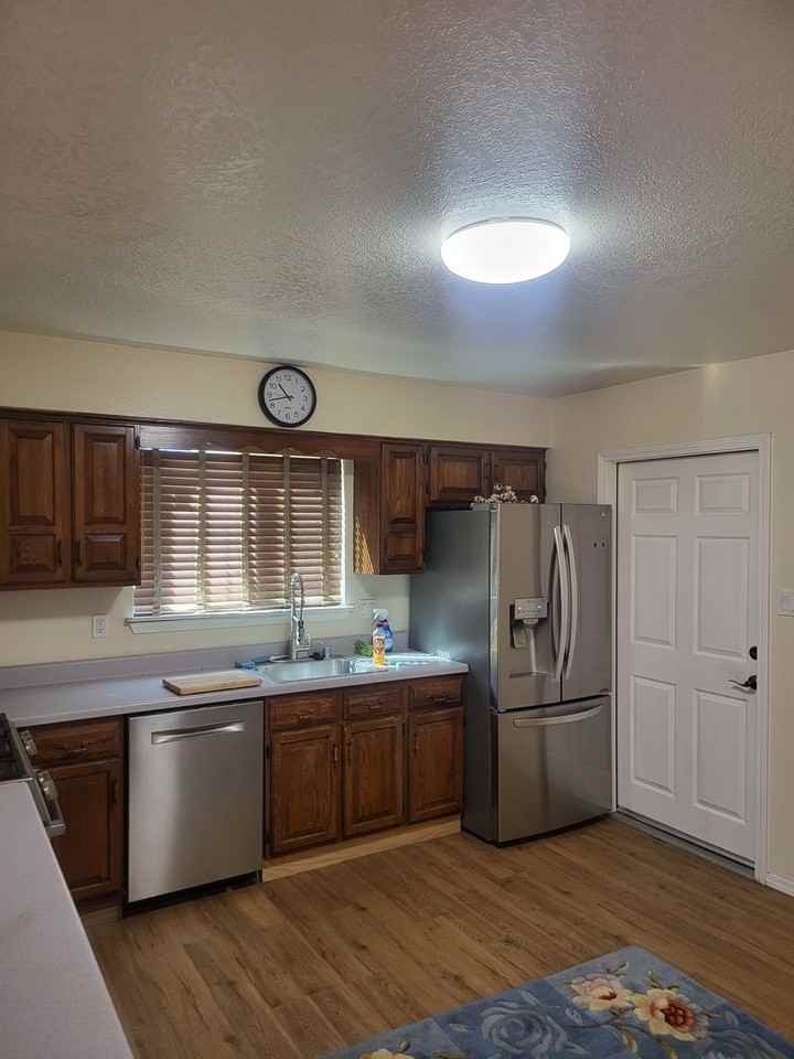 13001 Skyview Ave Ne - Photo 5 of 6
