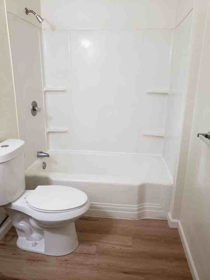 1101 Columbus Ave - Photo 2 of 9