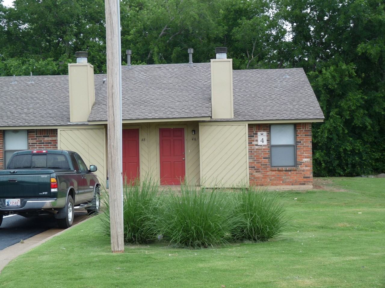 Wimbledon Square Condominiums - Photo 5 of 7