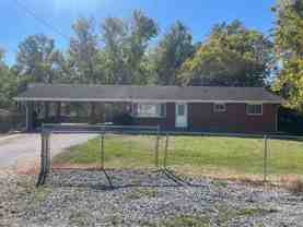 1436 Cherokee Cir - Photo 1 of 1