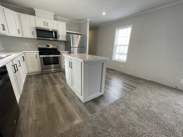 38035 Leverette Ave #496 - Photo 5 of 25