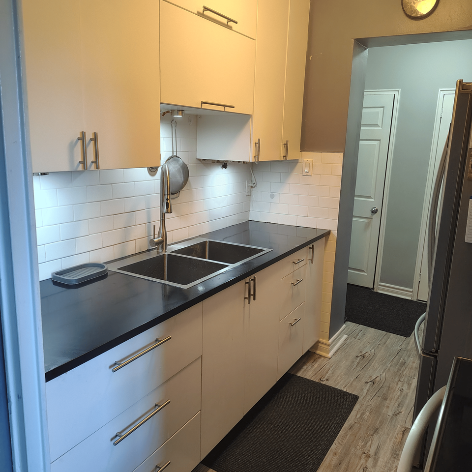 Bramalea Rd & Balmoral Dr - Photo 5 of 8