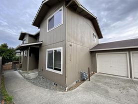 1512 Se N St - Photo 1 of 1