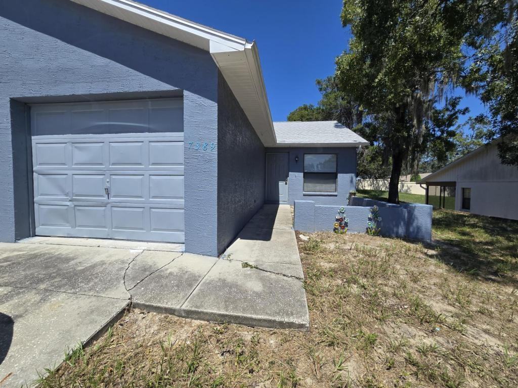 7389 Canterbury St - Photo 2 of 18