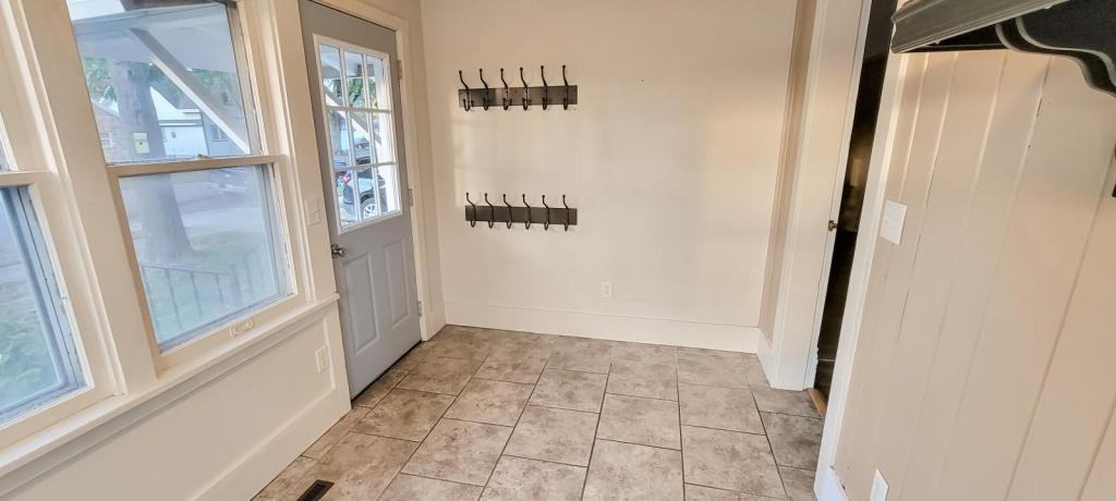 1106 9th St - Photo 3 of 20