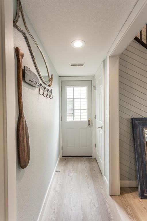 11037 E Village Cir - Photo 3 of 42