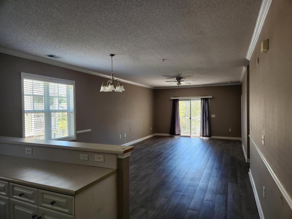 302 Kiskadee Loop - Photo 4 of 30