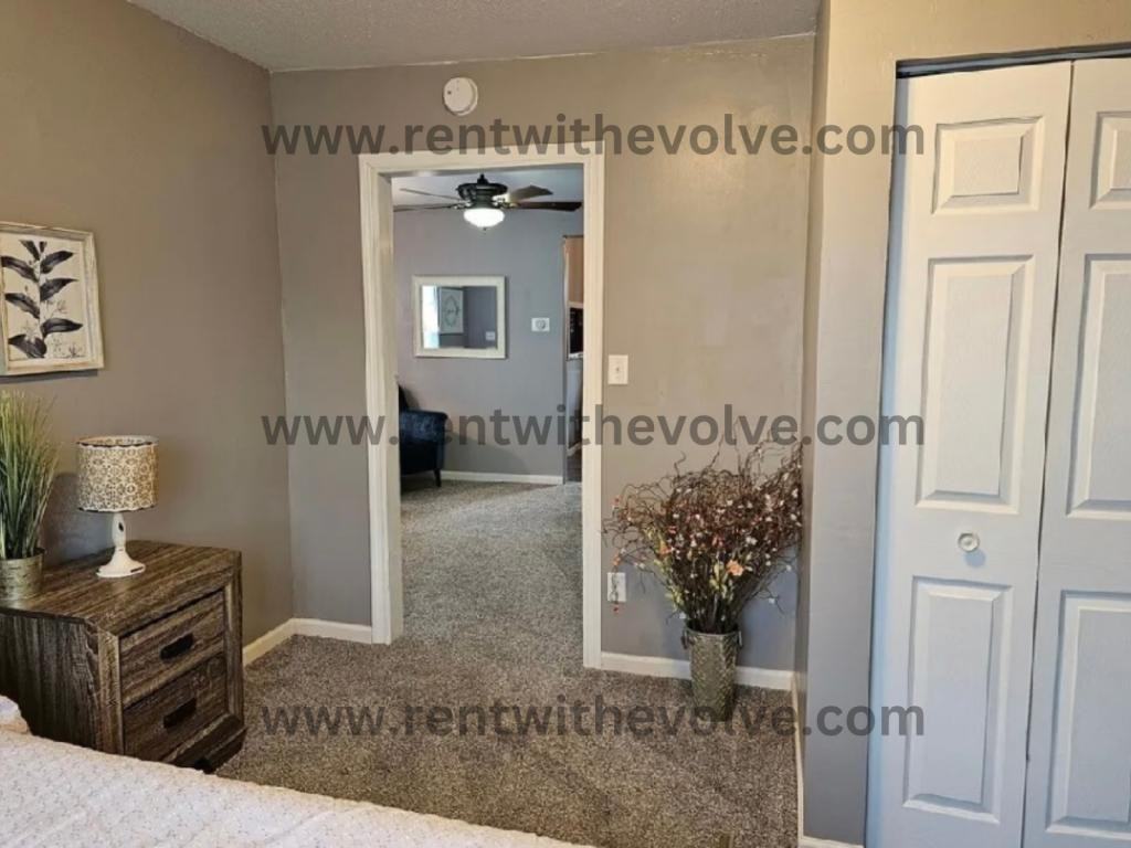 1349 G Avenue - Photo 3 of 15