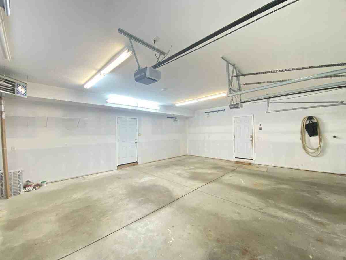 9 Old Rochester Rd - Photo 3 of 10