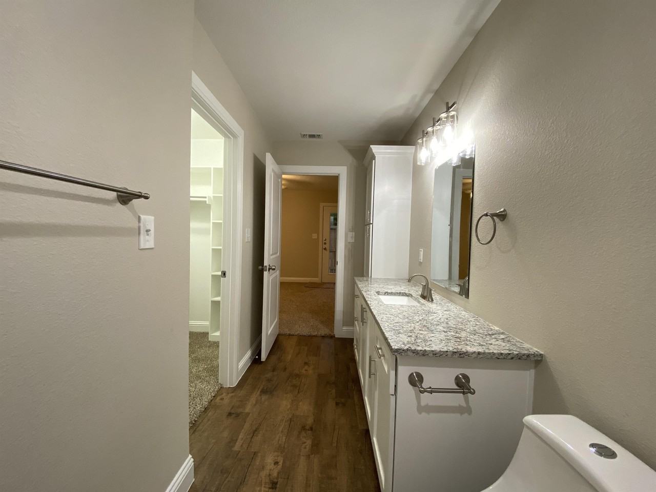 804 N Broughton St #804 - Photo 7 of 23