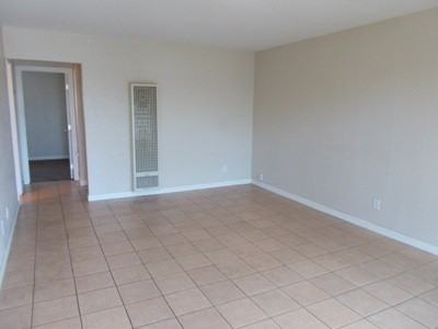 132 E Bay St #C - Photo 4 of 4