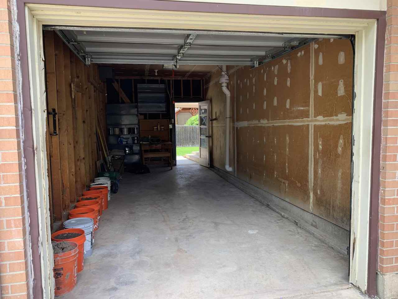 6648 Lewis St - Photo 3 of 16