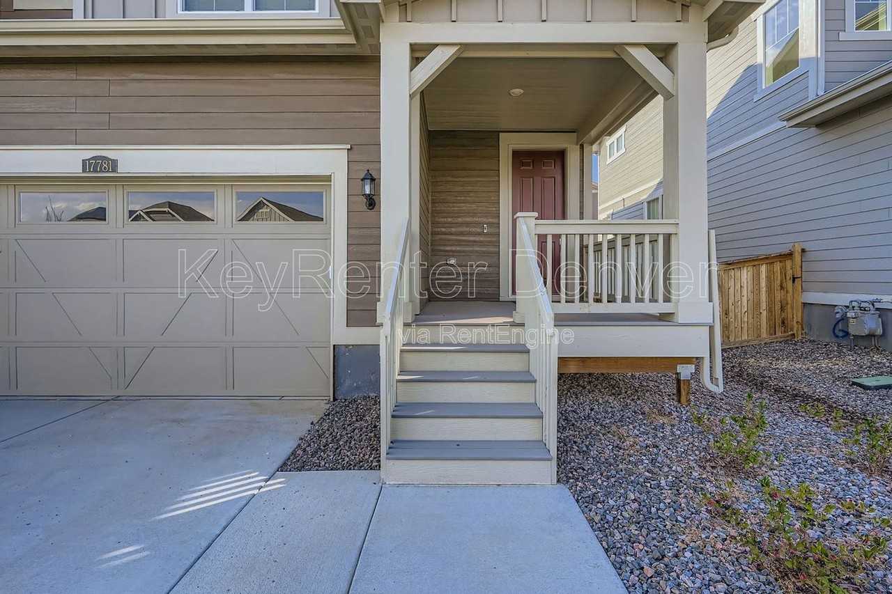 17781 Fox St - Photo 3 of 17