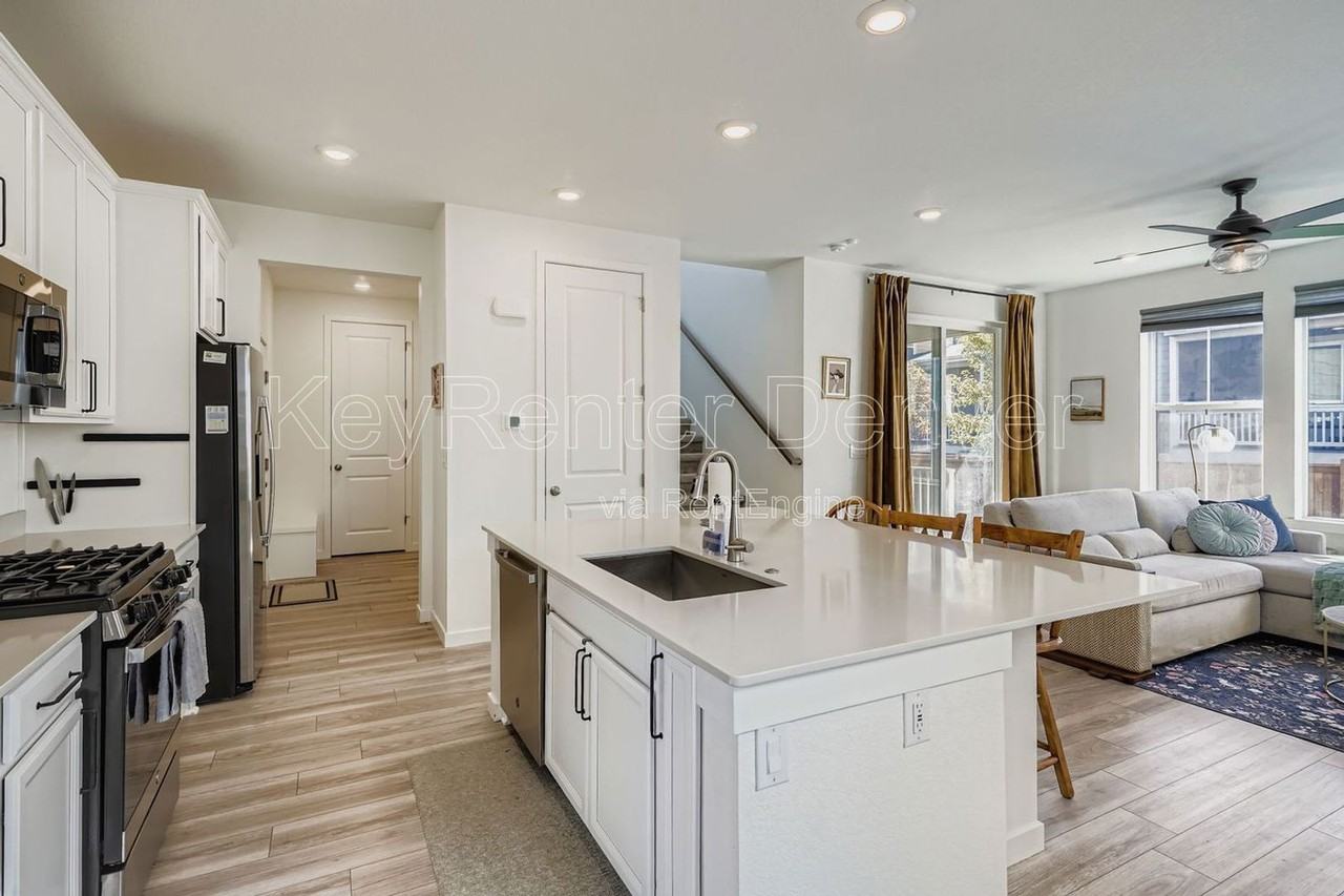 17781 Fox St - Photo 5 of 17