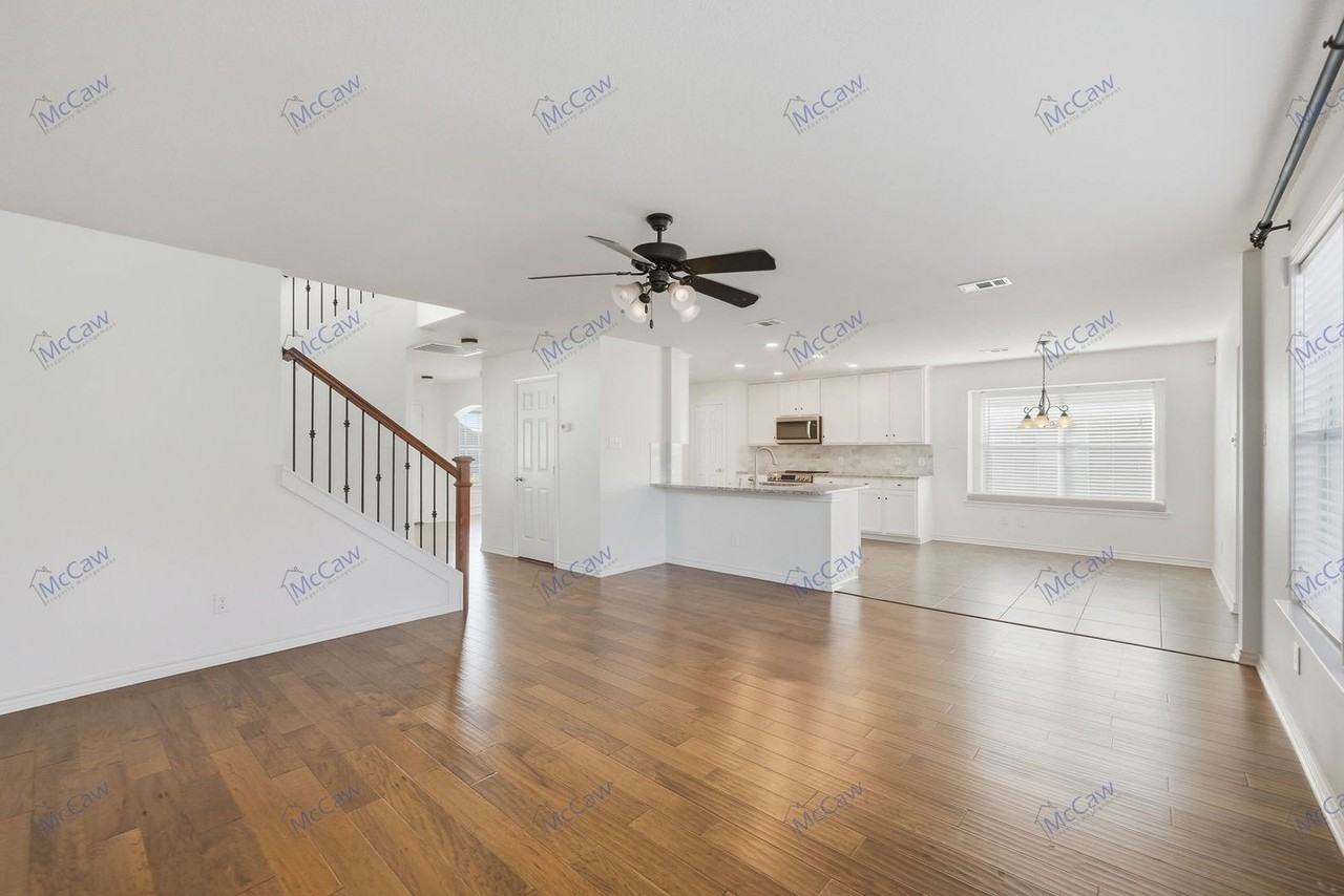 5408 Bridgeport Rd - Photo 2 of 23