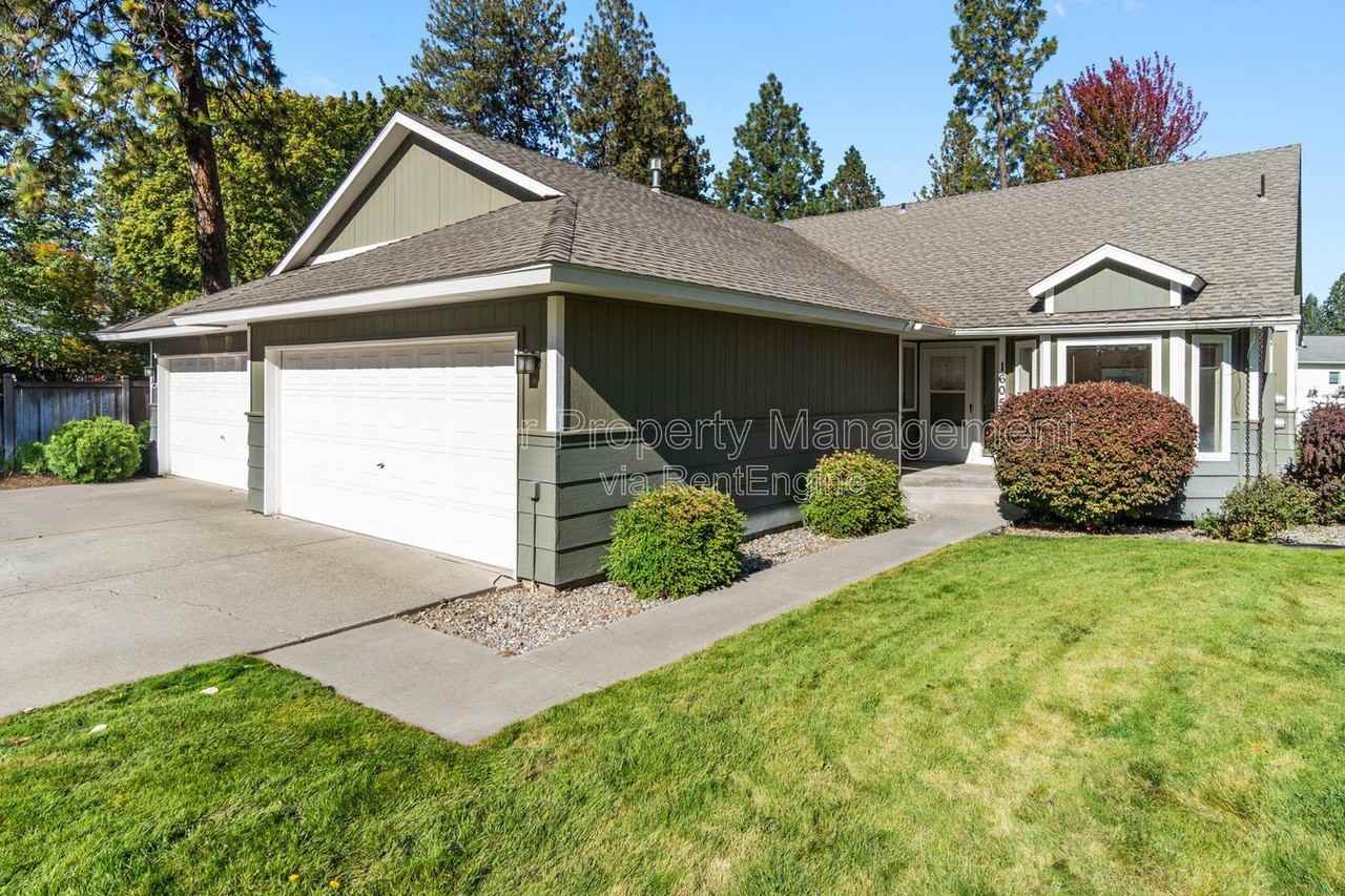 1605 East 33rd Avenue #1605