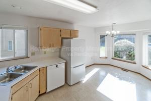 featured image of 1605 E 33rd Ave #1605