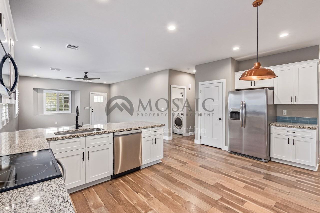 5009 South 11th Place - Photo 6 of 23