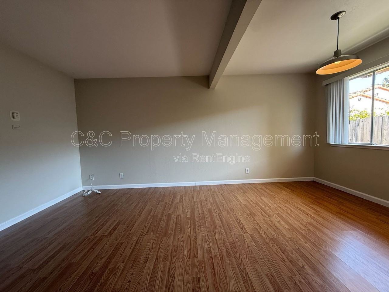 137 Clay St #1 - Photo 3 of 4
