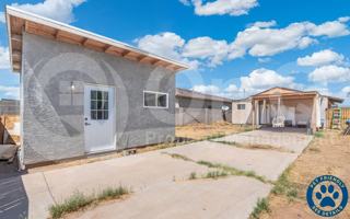 featured image of 2721 E Wier Ave