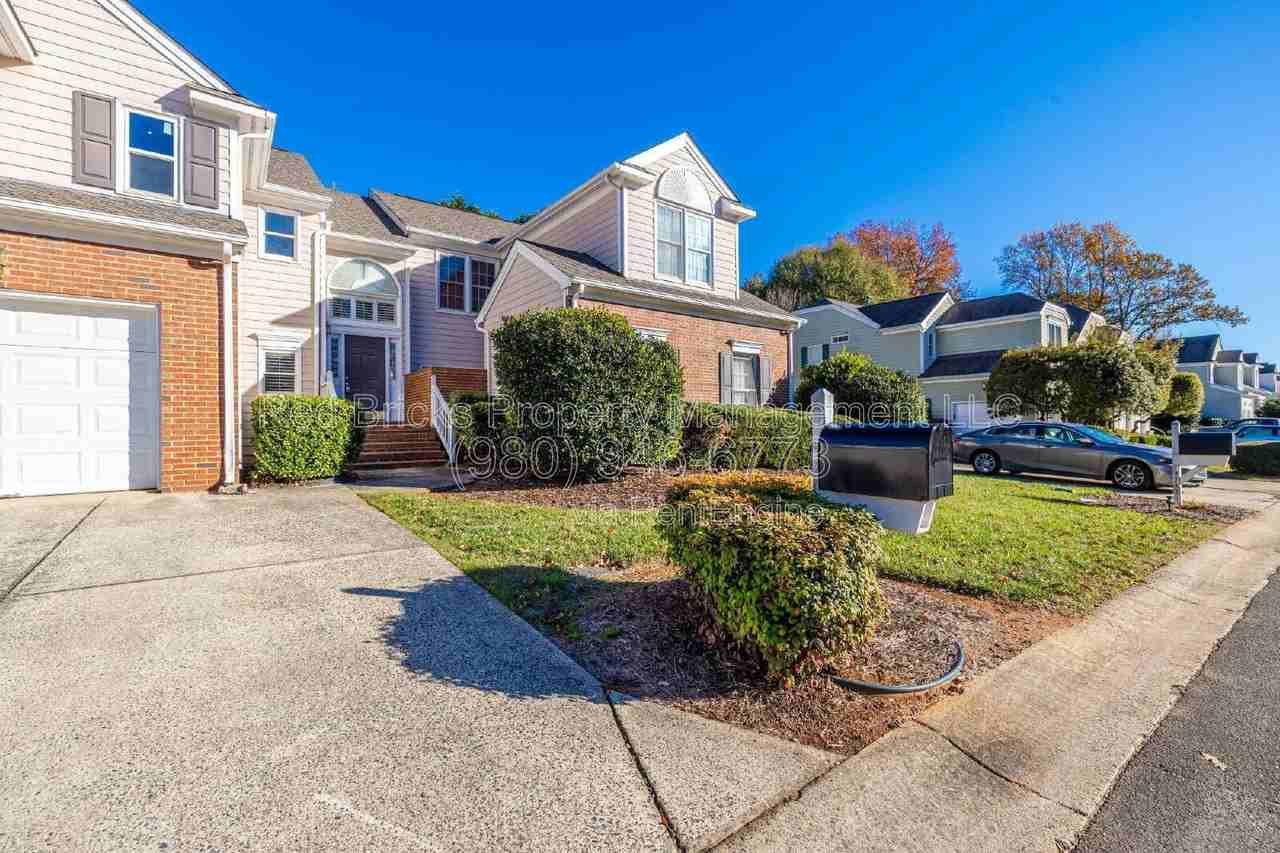 4709 Morning Dew Ct - Photo 2 of 42