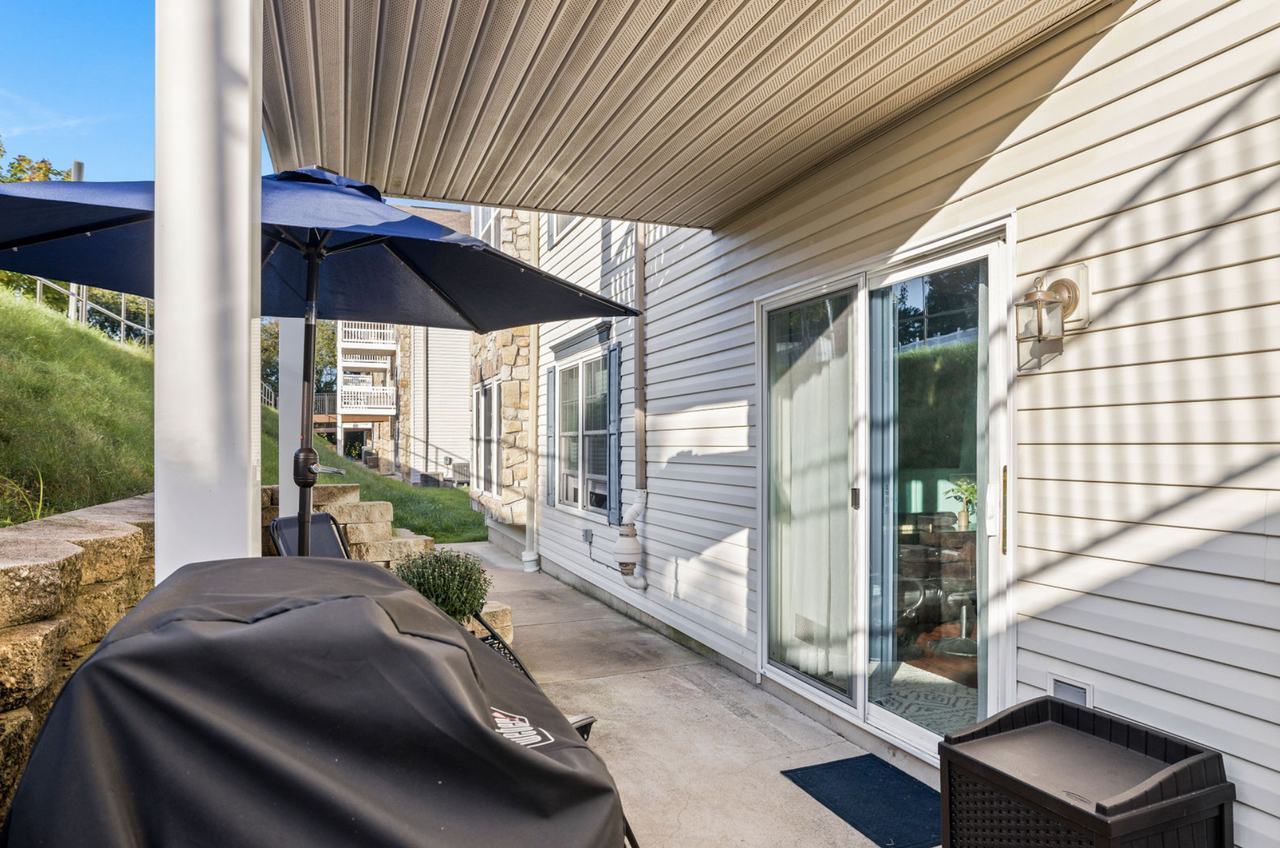 240 North 2nd Street #B - Photo 3 of 22