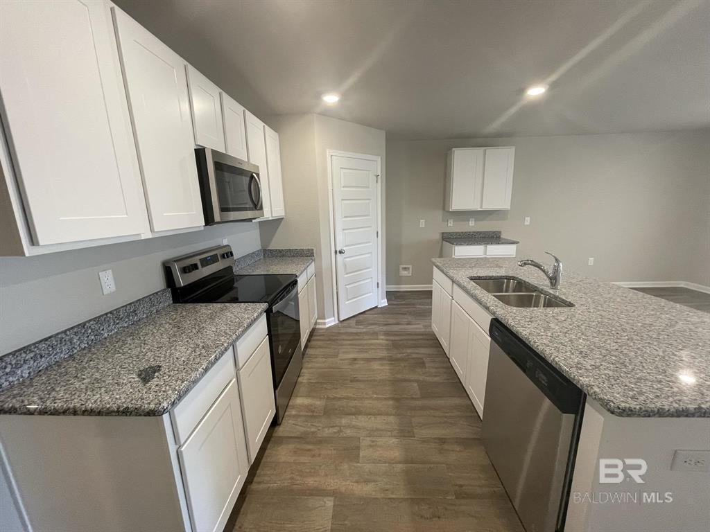 205 Burnston Way - Photo 3 of 18