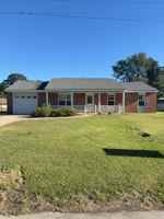 featured image of 304 Royal Dr