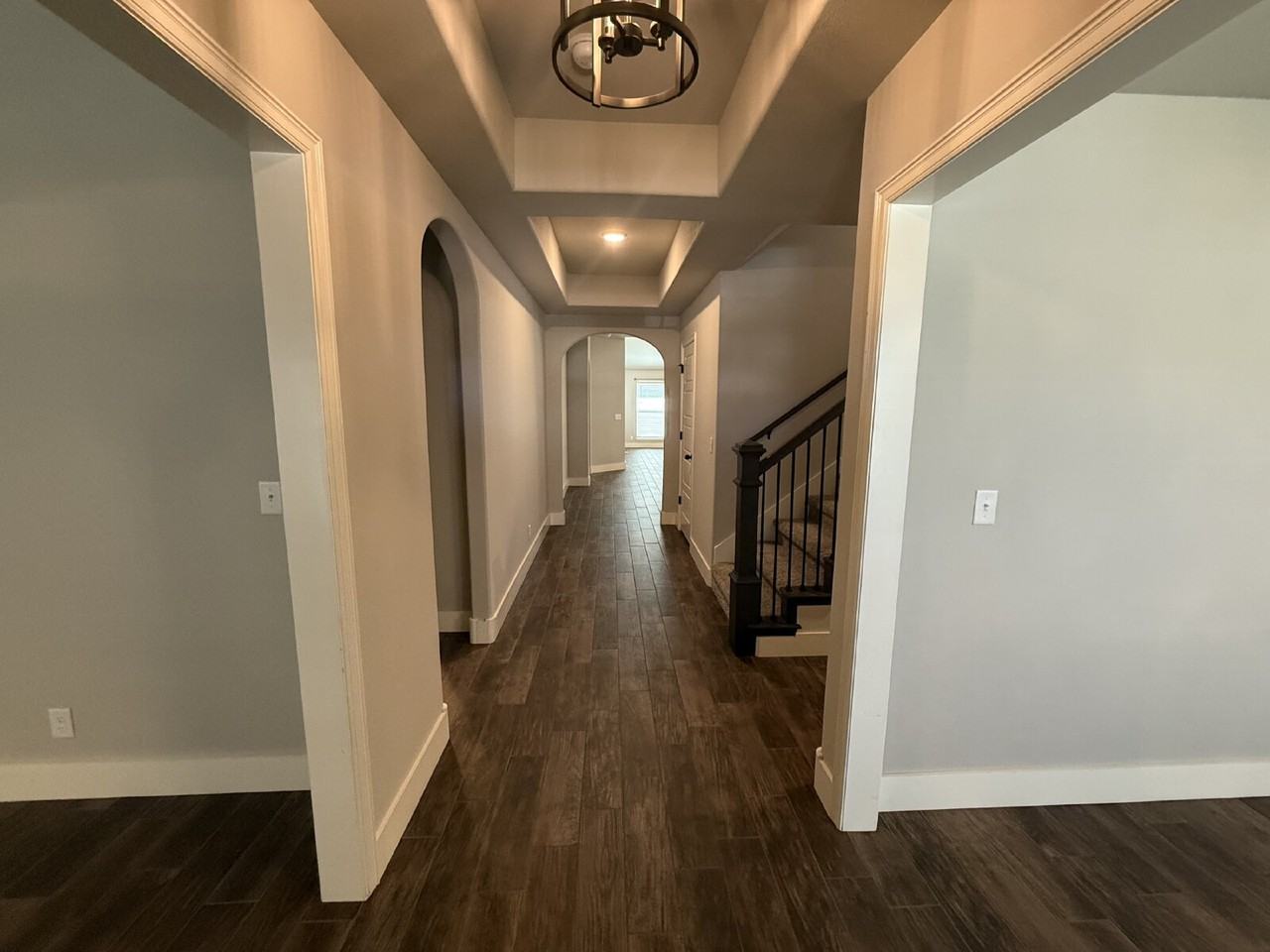 2611 W Baton Rouge Pl - Photo 4 of 36