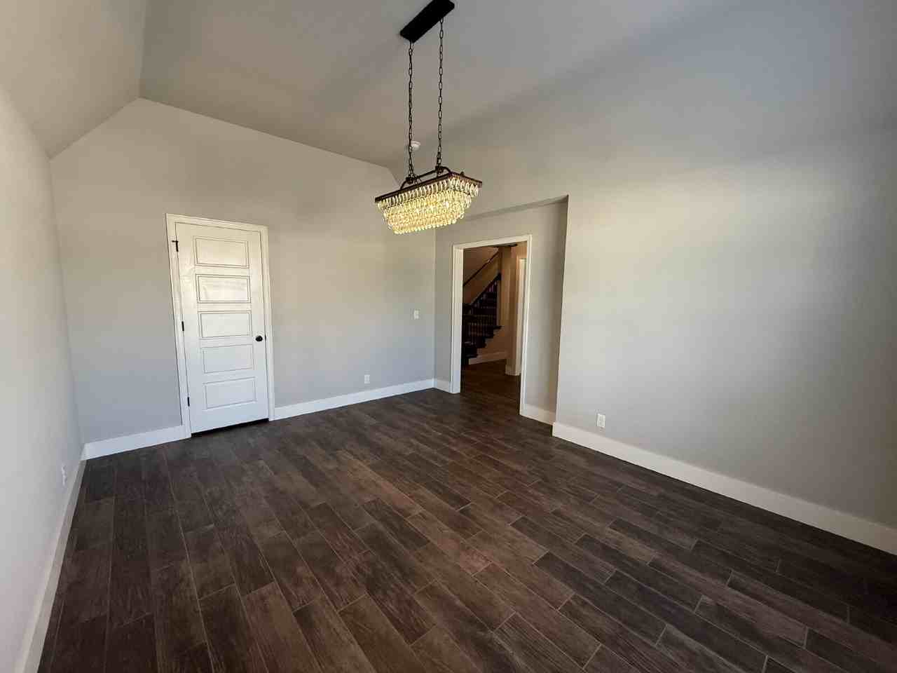 2611 W Baton Rouge Pl - Photo 7 of 36