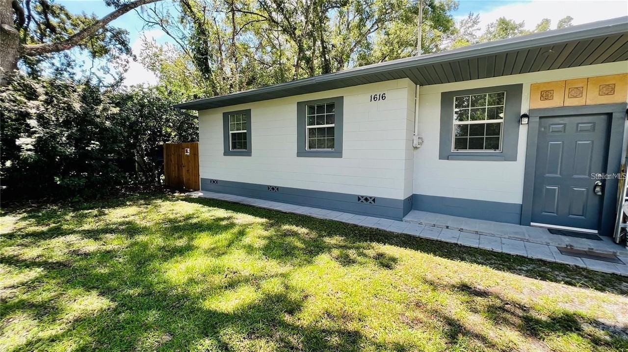 1616 Hope St - Photo 2 of 20