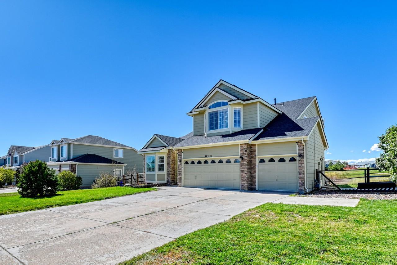 9104 Royal Melbourne Circle - Photo 5 of 50