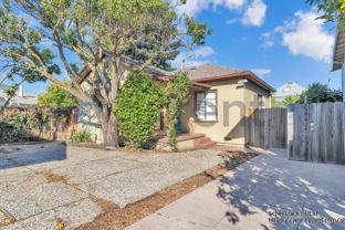 1052 45th St #B - Photo 1 of 1