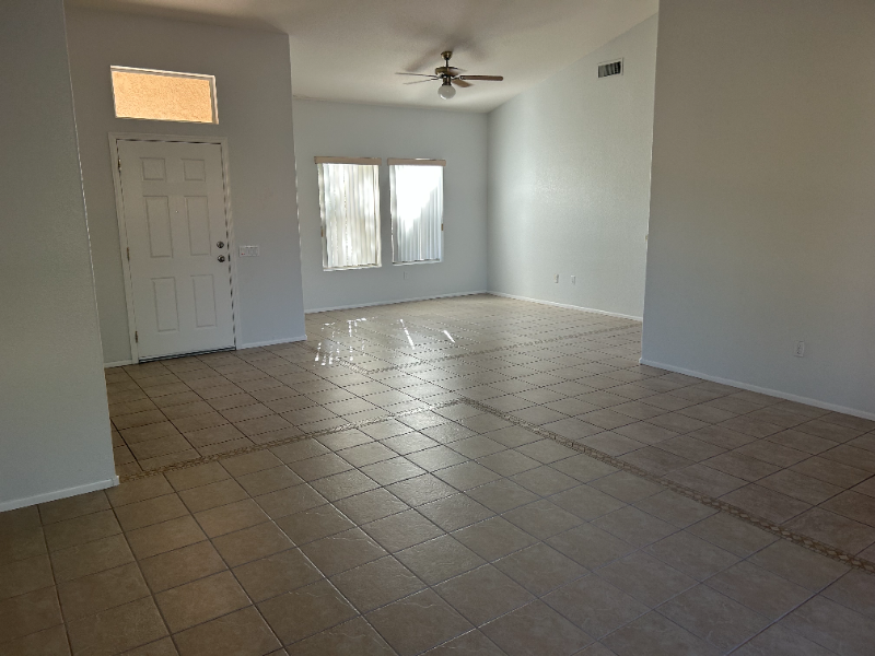 17952 N Peppermill Ln - Photo 3 of 15