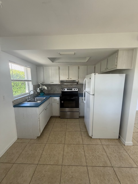 623 92Nd Avenue North, Naples Park, Fl #A - Photo 7 of 15