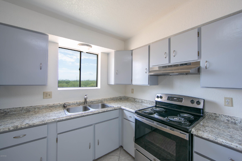 410 3rd St - Photo 3 of 14