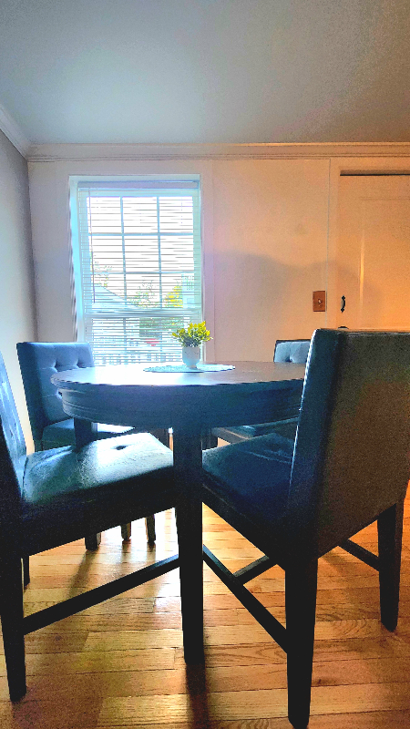 2203 Edwards Ave - Photo 7 of 11