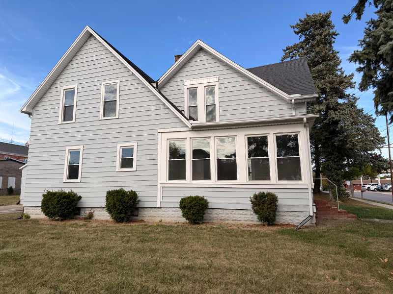 118 E Jefferson St - Photo 2 of 25