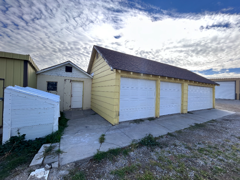 3560 West 1st Avenue - Photo 2 of 4