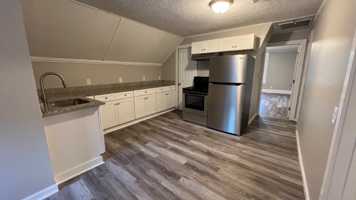 featured image of 50 Vernon St #3