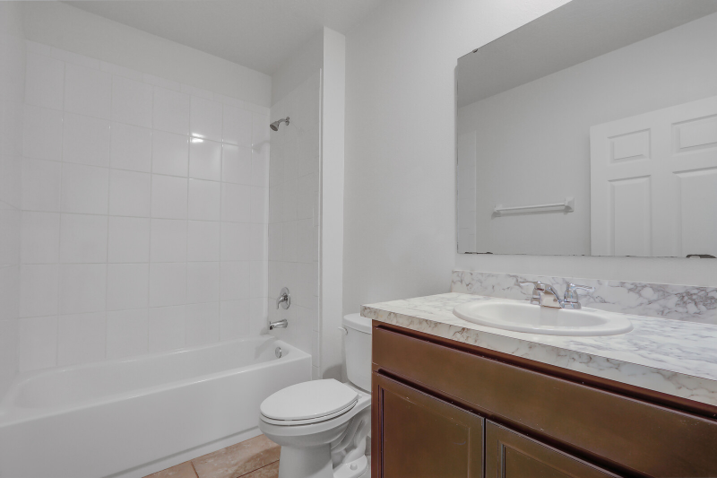 2550 Se Rock Springs Dr - Photo 6 of 21