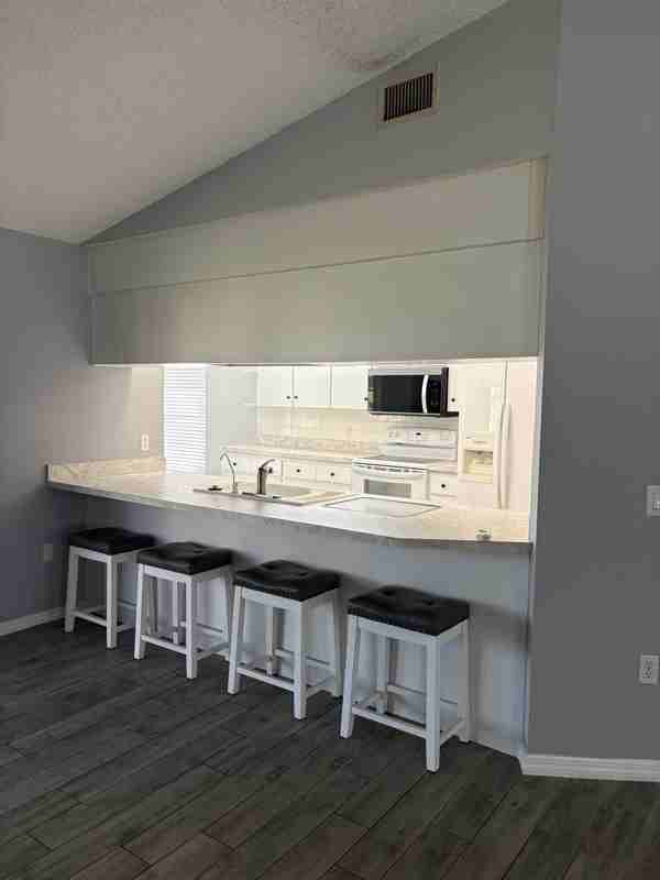 2235 W Springlake Dr - Photo 7 of 47