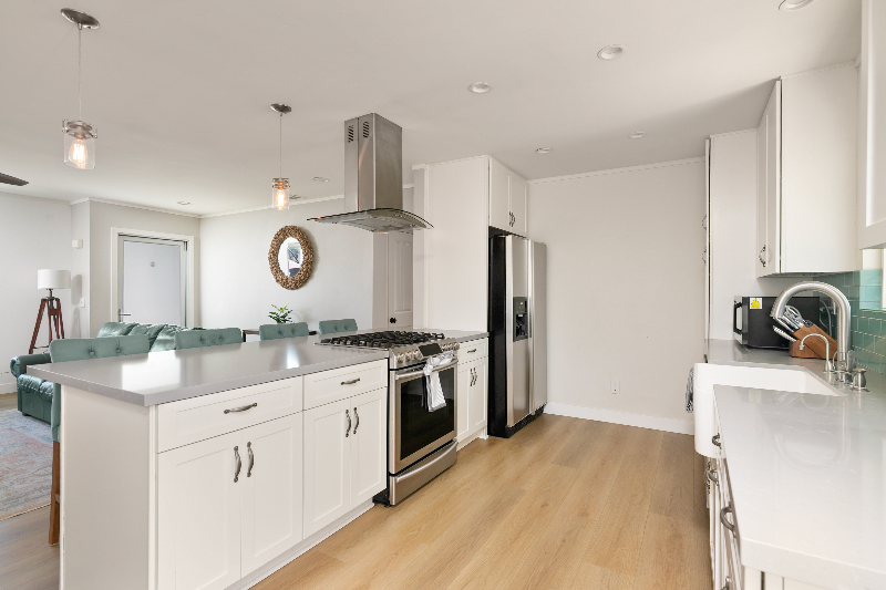 1123 Balour Drive - Photo 3 of 23